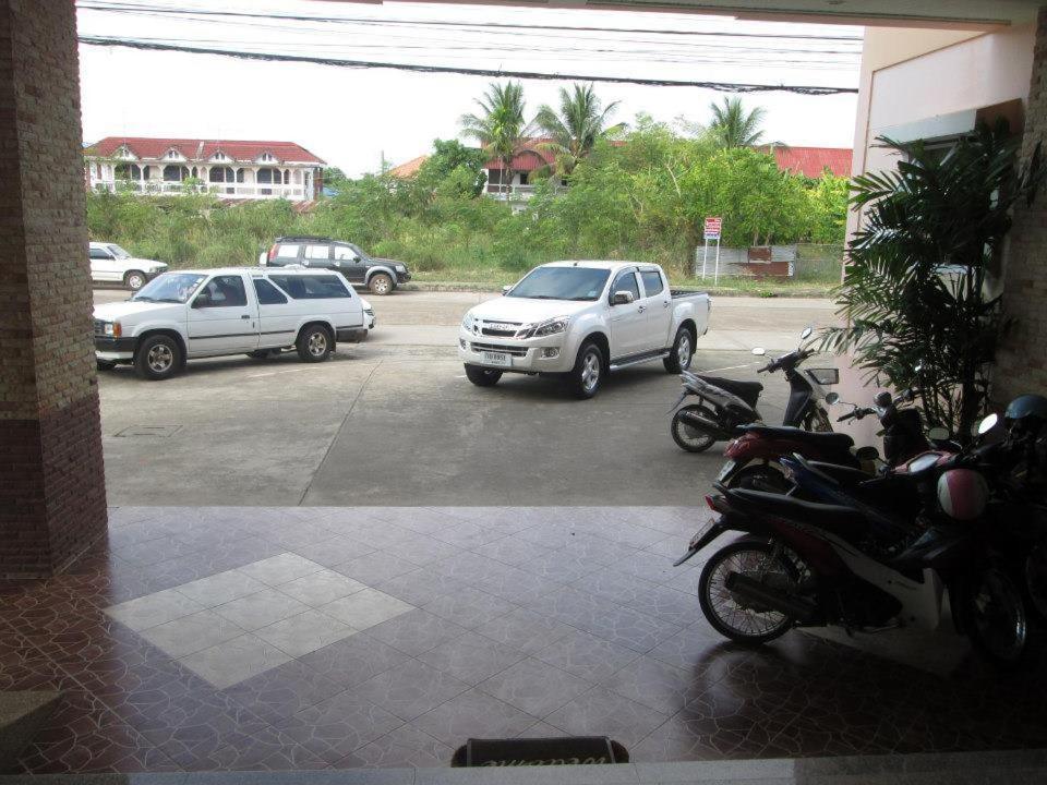 Dalha Renovtel Hotel Nakhon Phanom Exterior foto